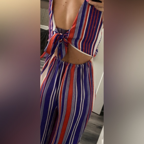 Open front leg jumpsuit - Picture 2 of 2